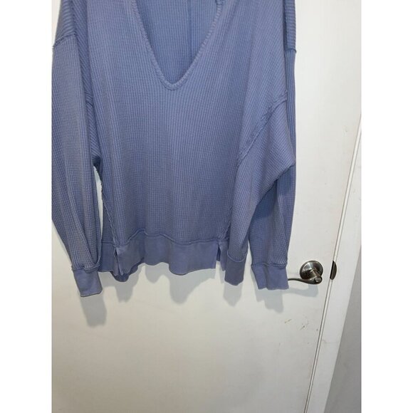 Free People Coraline Blue Waffle Knit V-Neck Oversized Pullover Sweater Medium - Picture 4 of 9